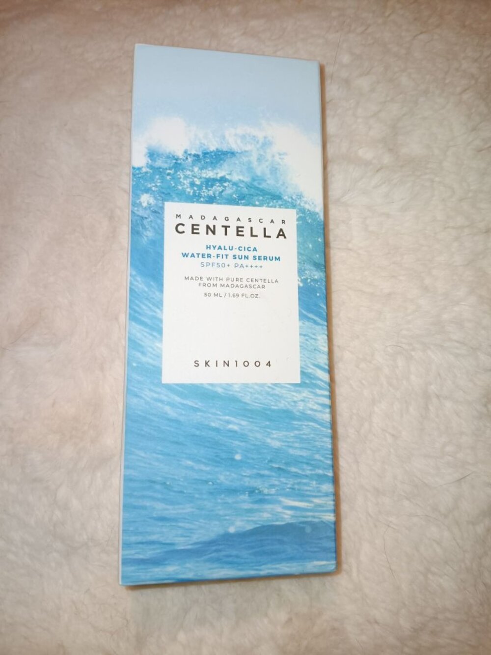 Hyalu-cica water-fit sun serum